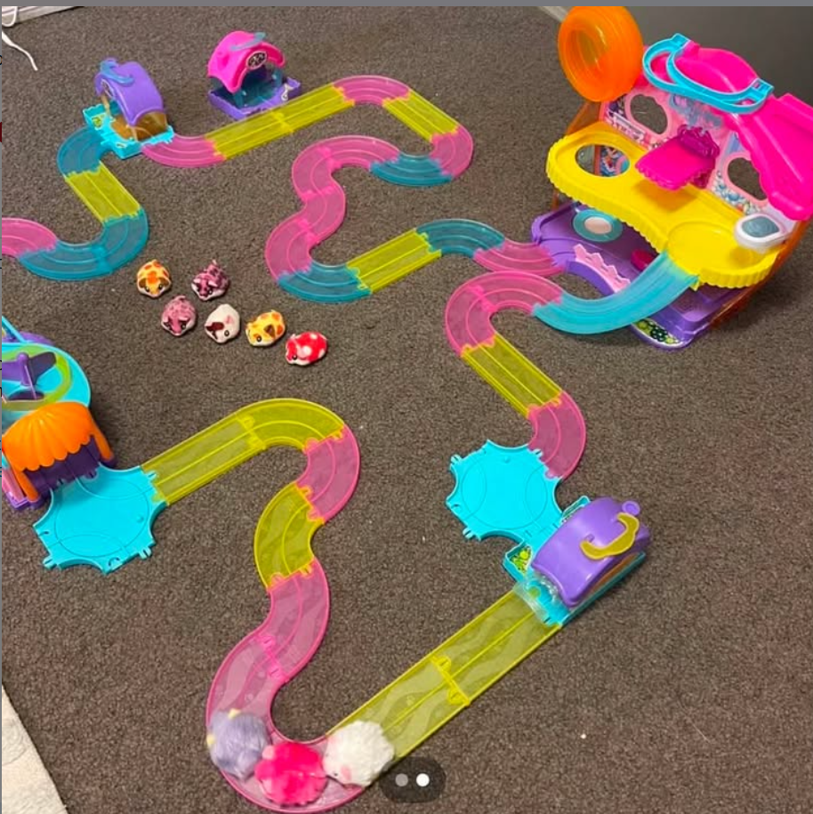 Zuru Hamsters and Hamster House and track