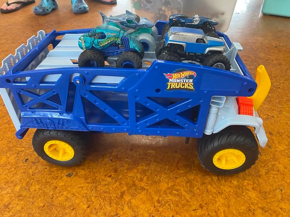 Hotwheel Supersize Monster Truck